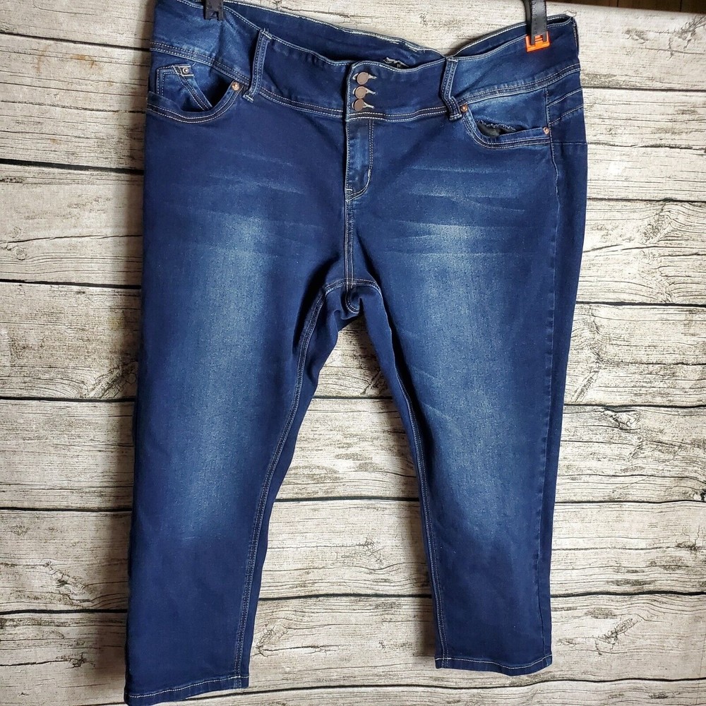 wannabettabutt? Capris jeans size 24